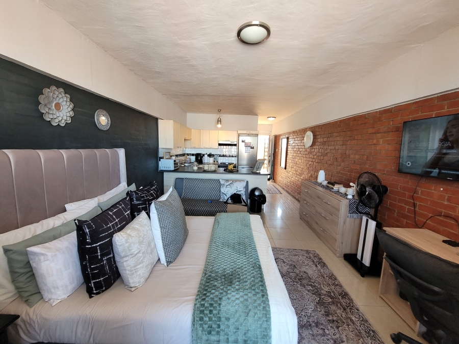 1 Bedroom Property for Sale in Humewood Eastern Cape